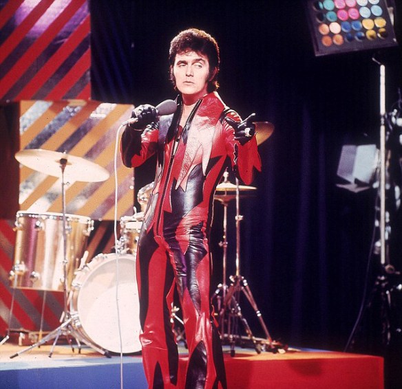 4E923DC100000578-5993255-image-m-40_1532564177596